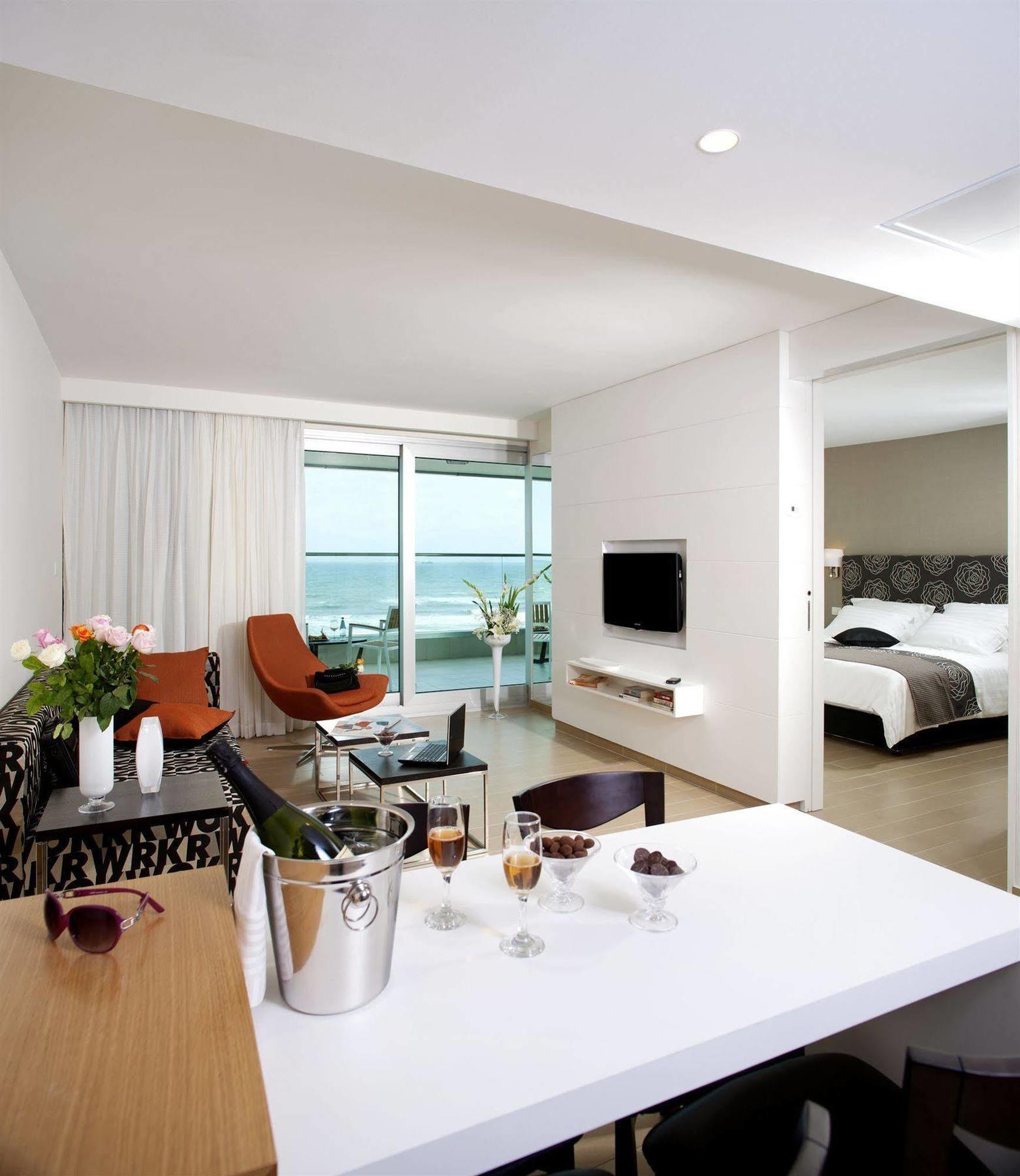 West All Suites Hotel Aszdod Zewnętrze zdjęcie