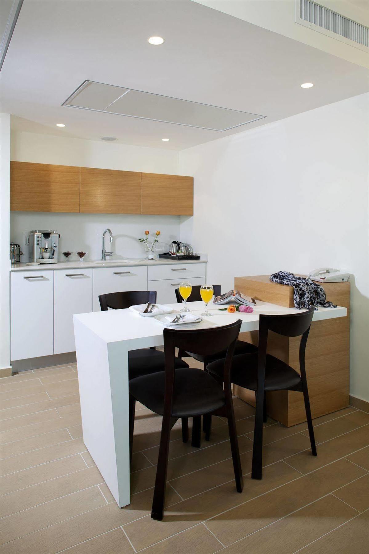 West All Suites Hotel Aszdod Zewnętrze zdjęcie