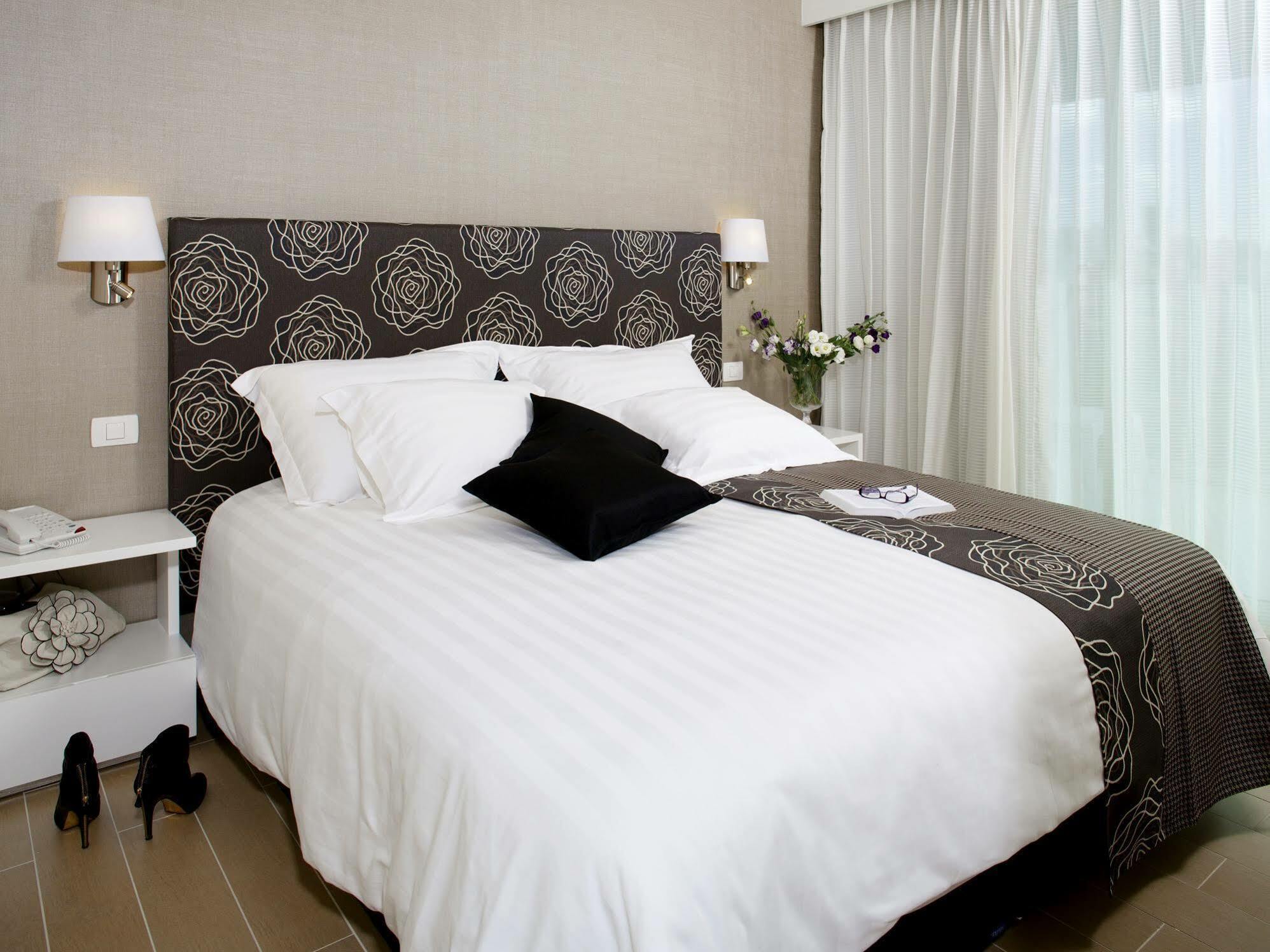 West All Suites Hotel Aszdod Zewnętrze zdjęcie